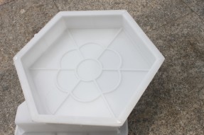 六棱塊護坡塑料模具什么材質的好？