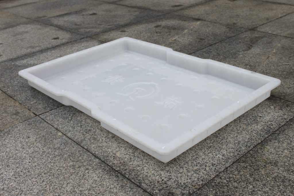 提高水泥襯砌蓋板塑料模具質量的緣由？